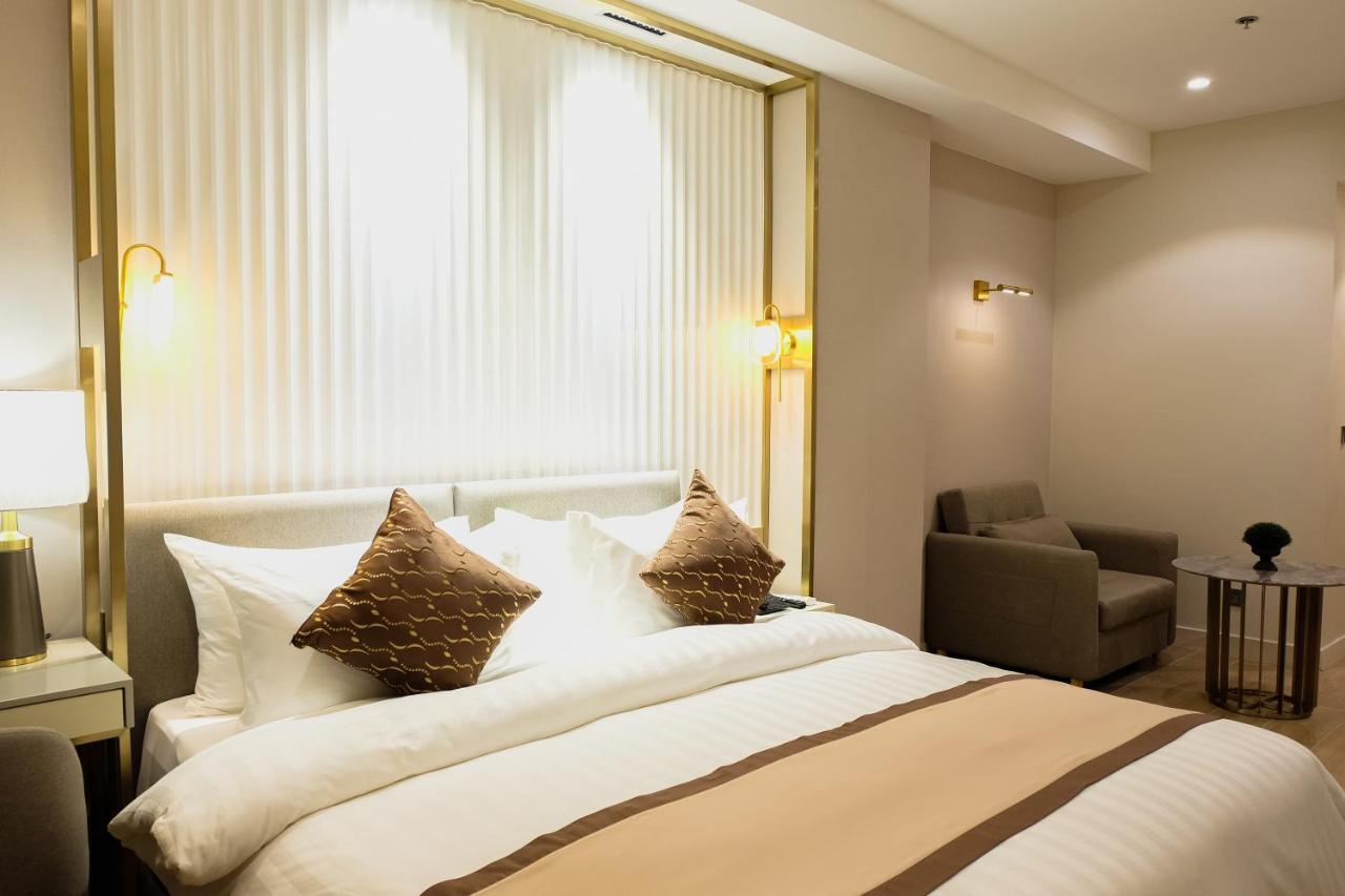 Uma Hotel And Residences ナガ エクステリア 写真